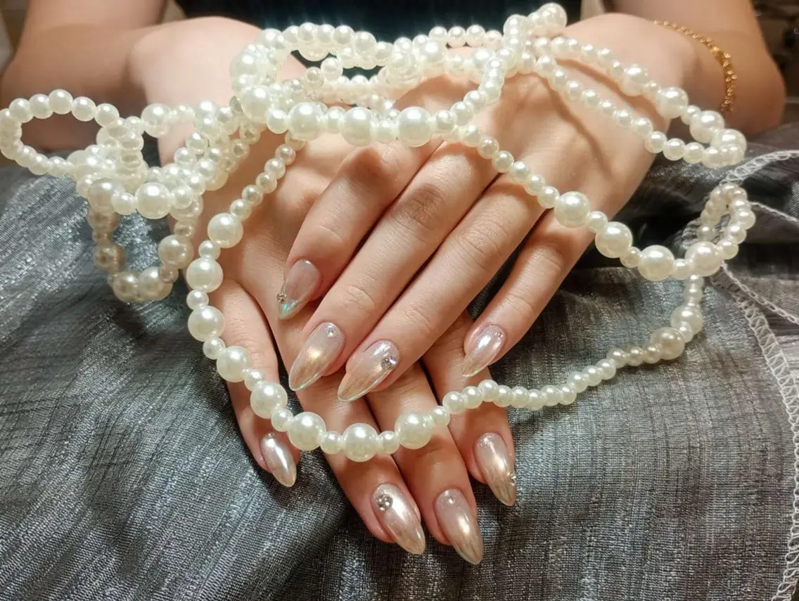 ネイル チークネイル 長さ出し フラッシュネイル フレンチネイル ガラスフレンチ ハンドネイル ハンドケア The Nail& EyeLashのネイルデザイン