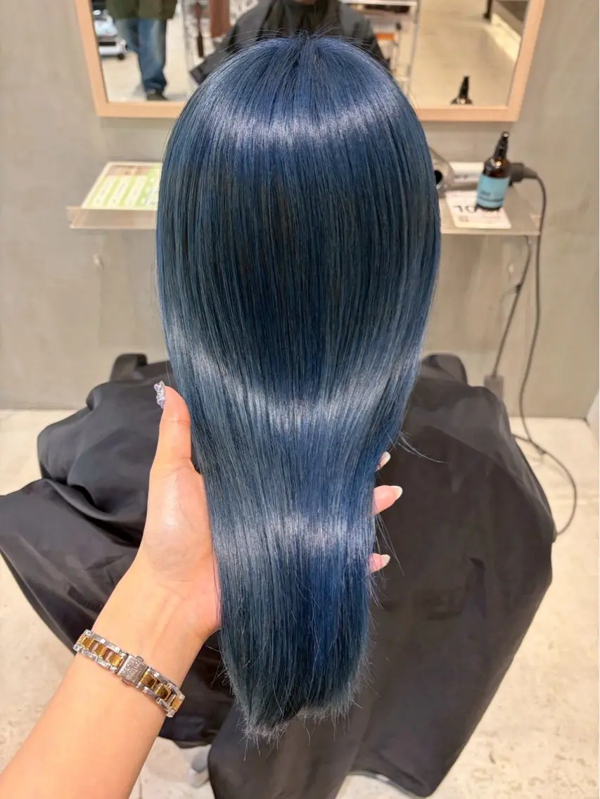 ミディアム カラー ヘアカラー トリートメント 宮田 眞咲のヘアスタイル