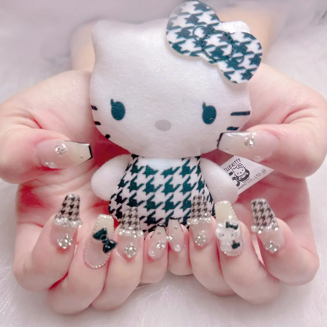 ネイル ハンドネイル Mari 🎀のネイルデザイン