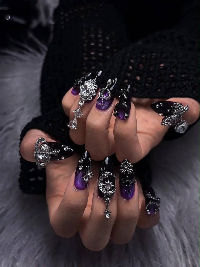 ネイル アートネイル ボルドー フレンチネイル ジェルネイル 氷ネイル・うるうるネイル ハンドネイル Julie Nail Rinのネイルデザイン