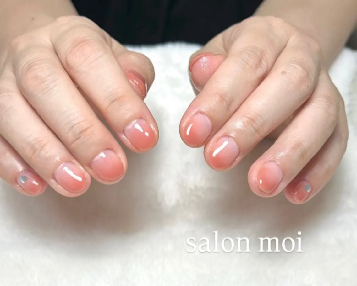 ネイル グラデーション ハンドネイル salon moiのマツエク・マツパデザイン