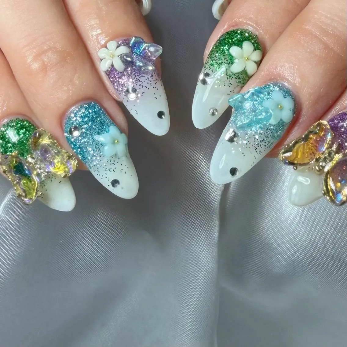 ネイル ハンドネイル nailroom‪ sb‪‪𓈒𓂂𓏸のネイルデザイン