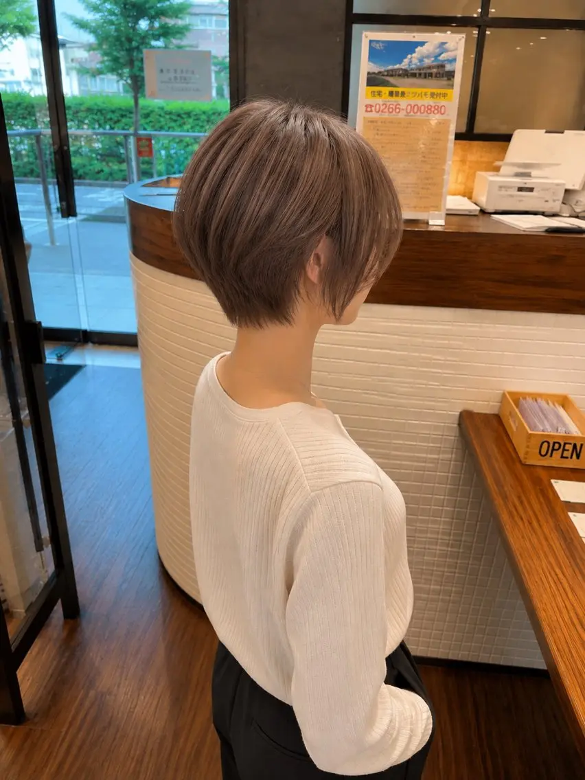 ショート カラー ショートヘア カット 田中 和葉のヘアスタイル