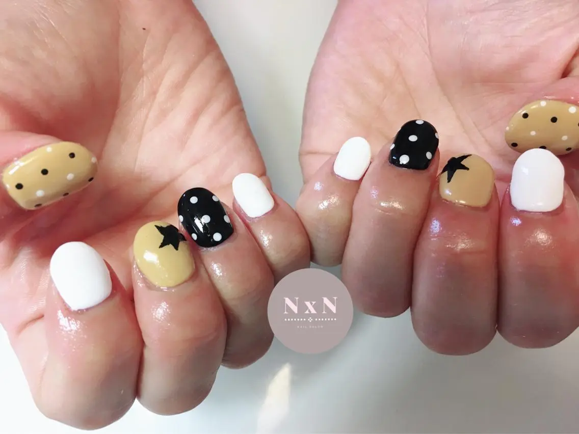 ネイル ドット ジェルネイル ハロウィン ぷっくりネイル nail salon N×Nのネイルデザイン