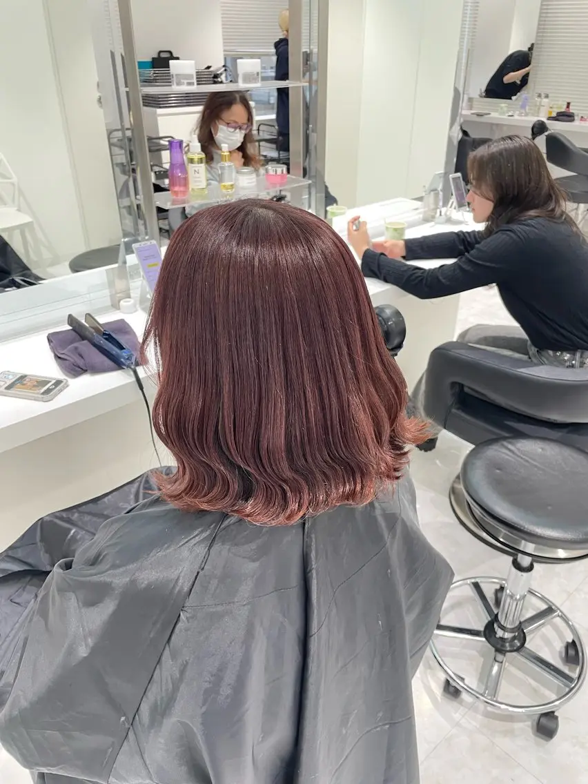 ミディアム カラー 🤍ブリーチなし ブラウンhimi🤍のヘアスタイル