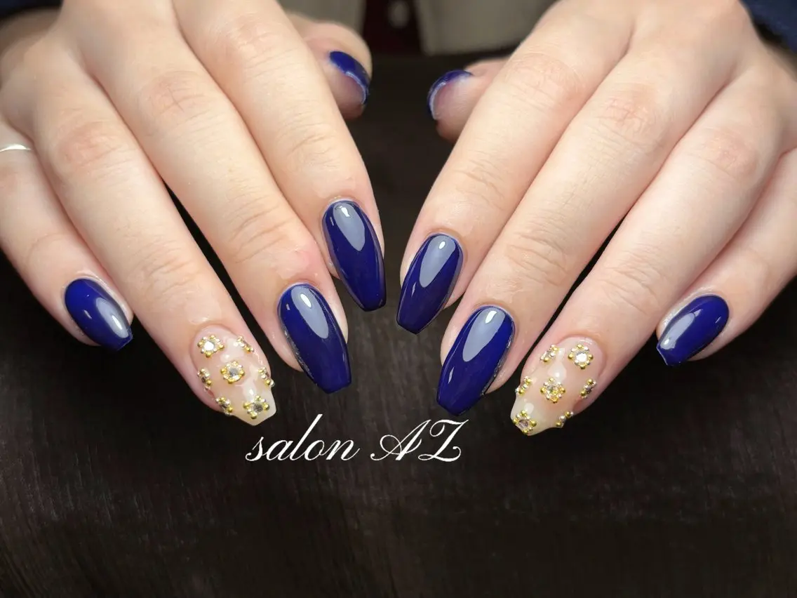 ネイル 長さ出し フットネイル フレンチネイル マグネットネイル ニュアンスネイル ハンドネイル salon AZのネイルデザイン
