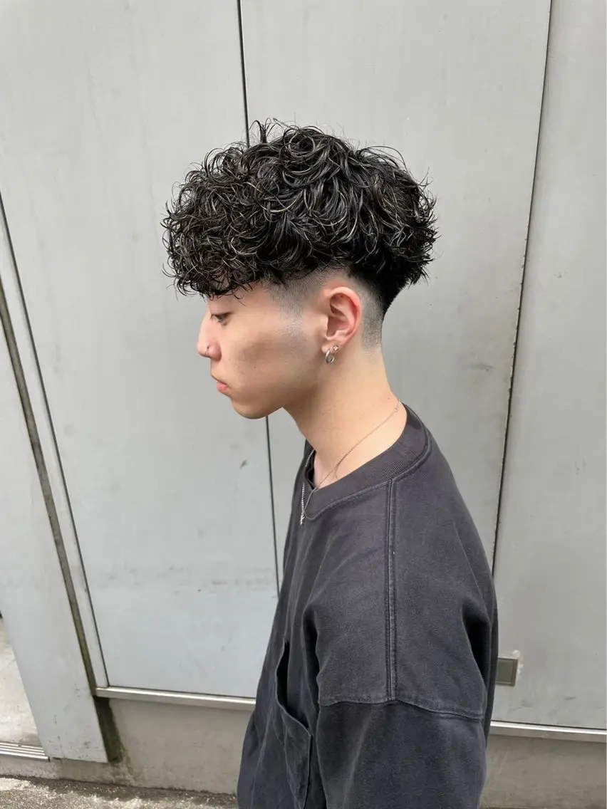 ショート カラー パーマ ヘアアレンジ メンズ キッズ 磯村 翔大のヘアスタイル