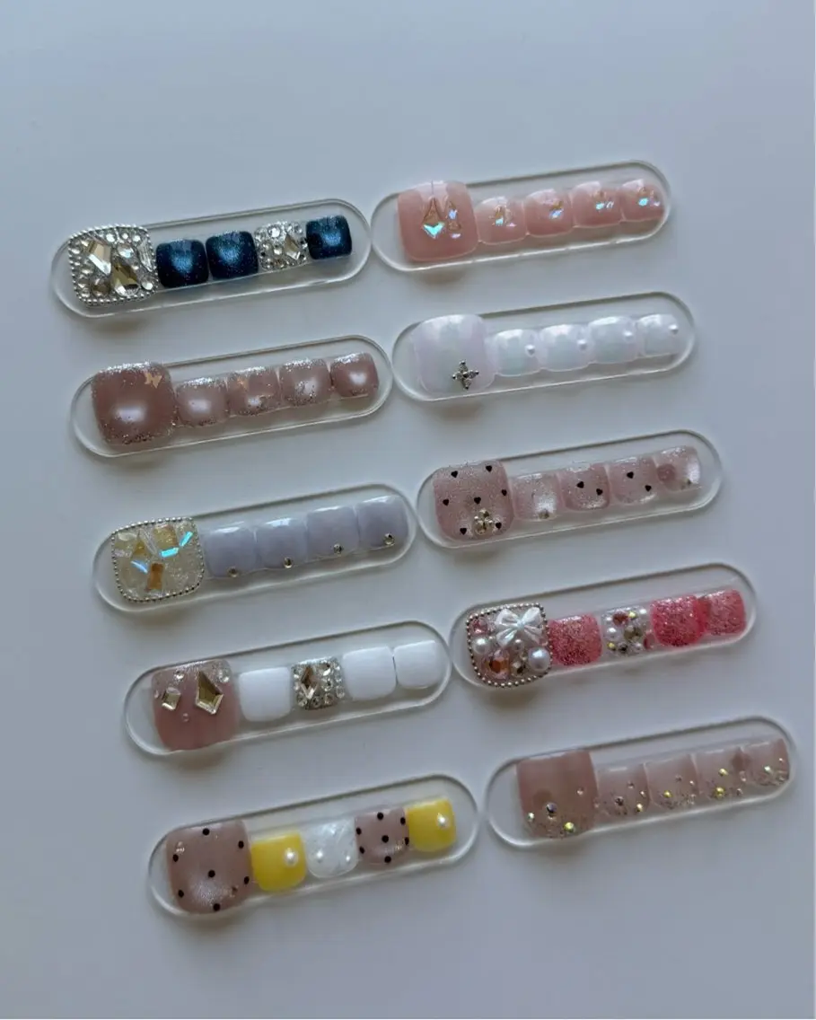 ネイル フットネイル Lino+ ネイル&よもぎ蒸しのネイルデザイン