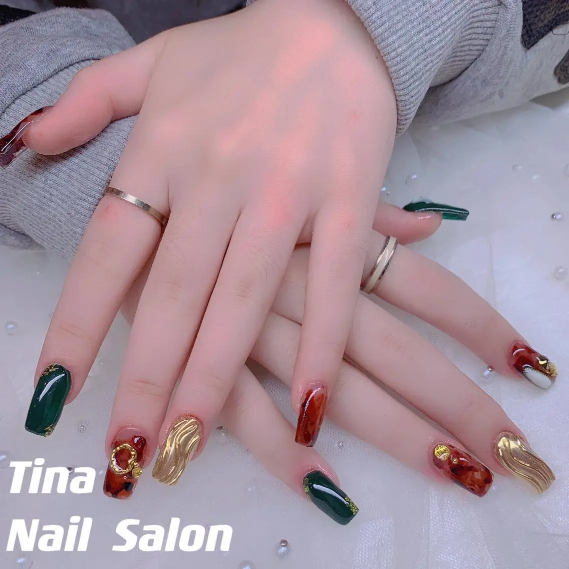ネイル Tinaネイル 難波のネイルデザイン