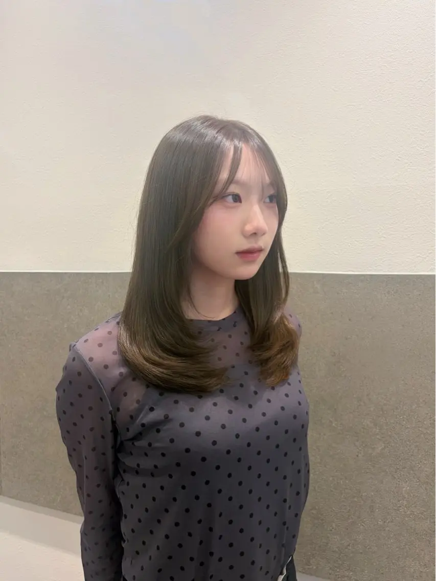 ミディアム 透明感カラー /烏丸🤍のヘアスタイル