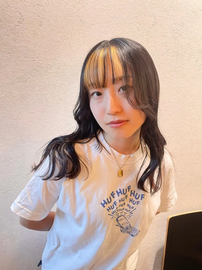 セミロング カラー ブリーチ ヘアカラー レイン🌏🌱 似合わせ/ハイトーンのヘアスタイル