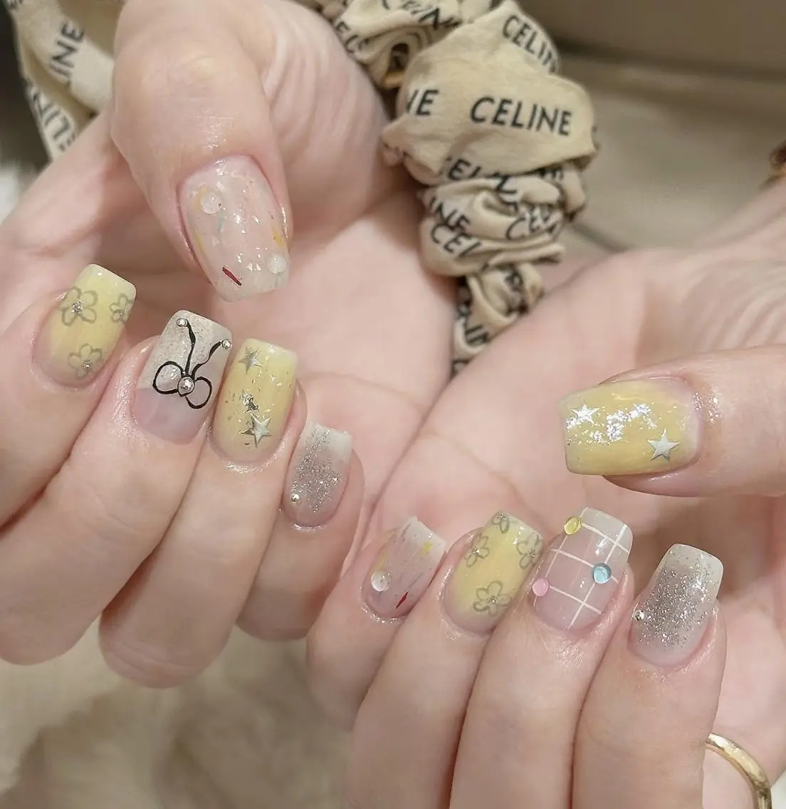 ネイル ハンドネイル ハンドケア 🍑 momo_nailのネイルデザイン