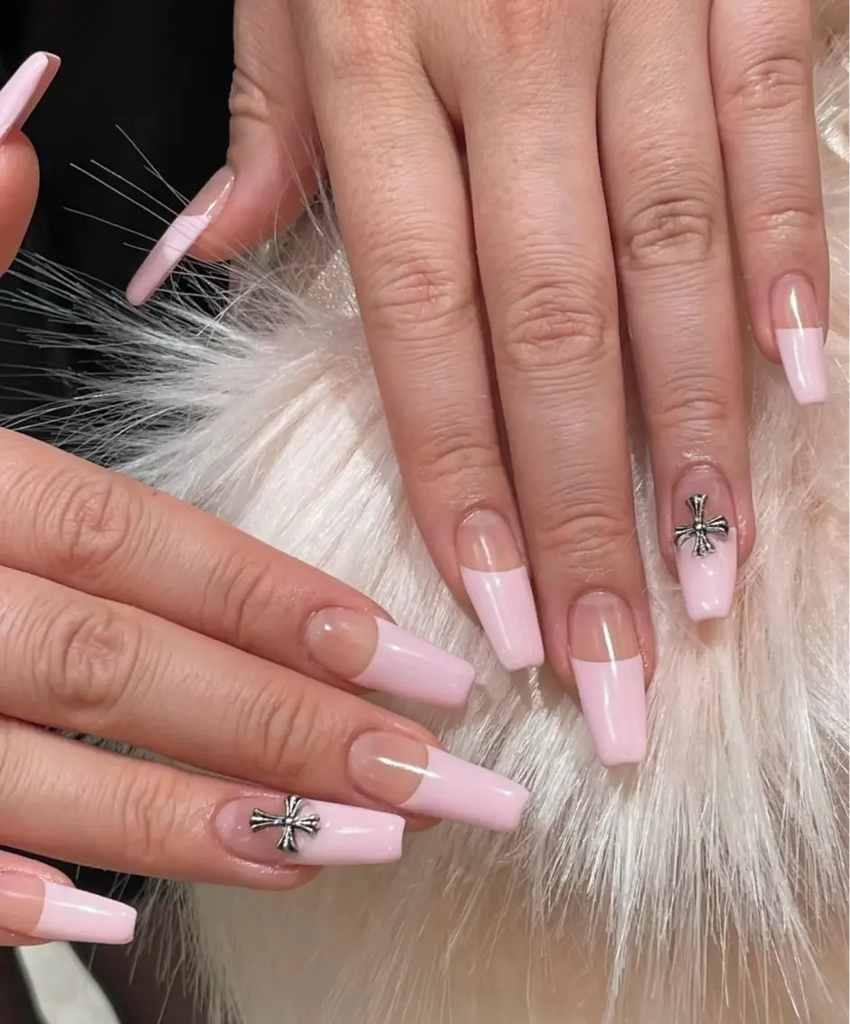 ネイル グラデーション キラキラネイル ワンカラーネイル 冬ネイル Jenn Nail Salonのネイルデザイン