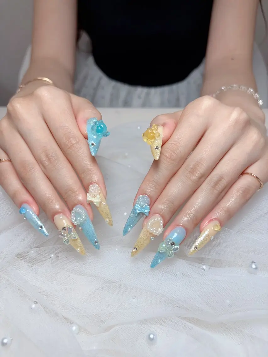 ネイル フットネイル ジェルネイル 韓国ネイル マグネットネイル 持ち込み ハンドネイル Huyn Nail Shinjyukuのネイルデザイン