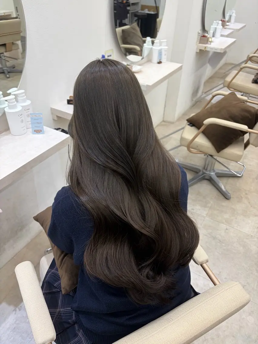 ロング カラー ヘアカラー Core　山下 このはのヘアスタイル