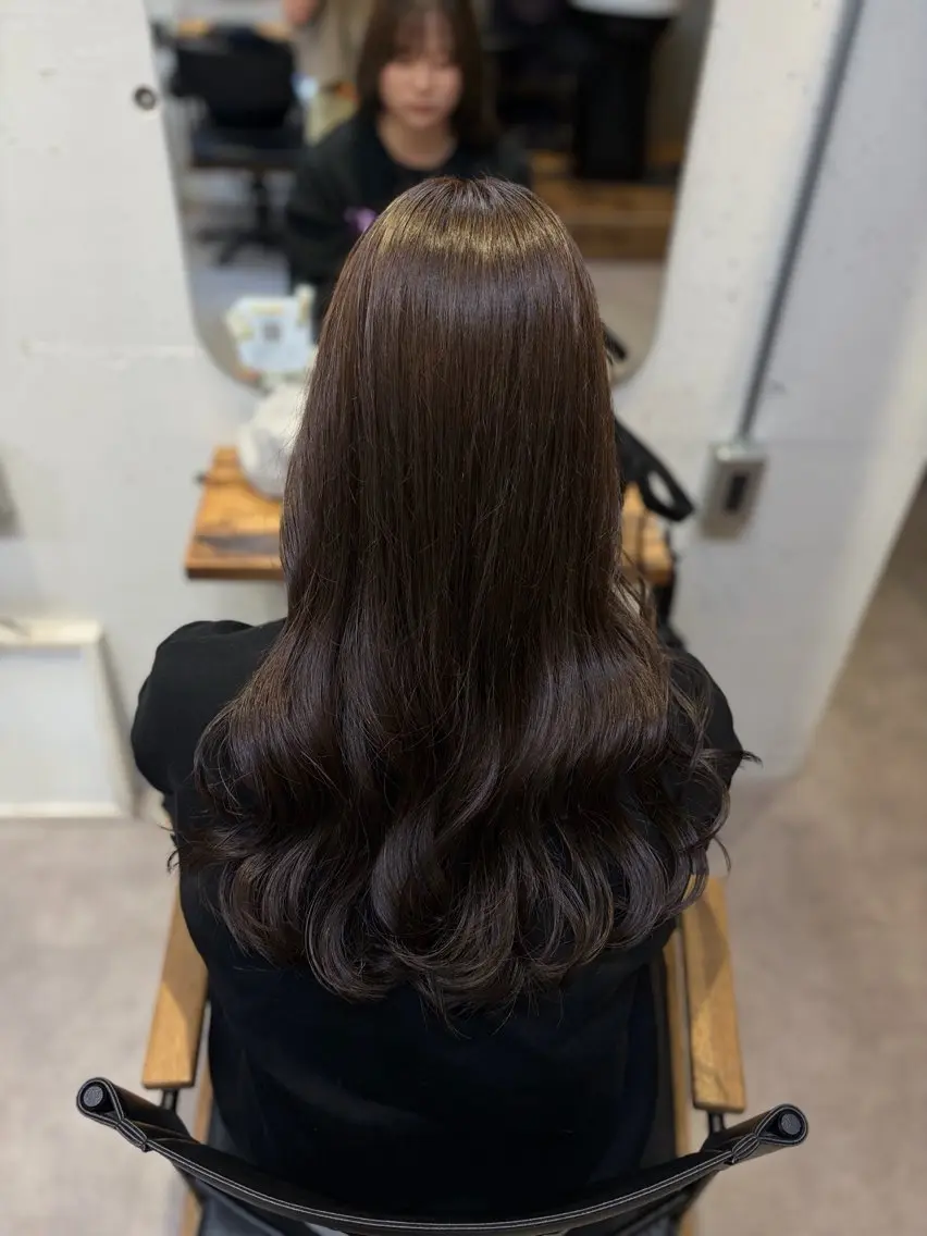 ロング カラー オリーブカラー ヘアカラー トリートメント 透明感うる艶カラー ￤コユキ🫧💞のヘアスタイル