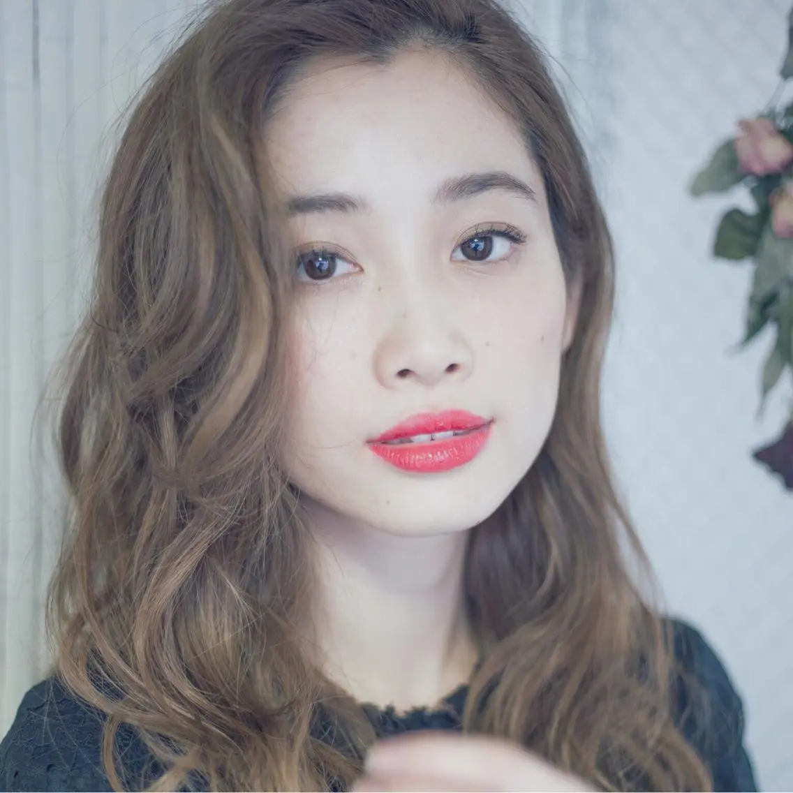 ロング カラー パーマ ヘアアレンジ 推し活専用 【派手髪】飯野ゆかりのヘアスタイル