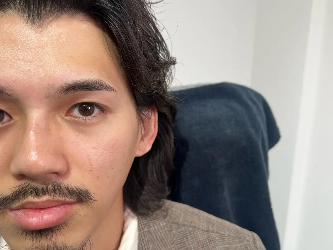メンズ アイブロウ ワックス脱毛 眉カット 光岡 楓稀の眉毛・アイブロウイメージ