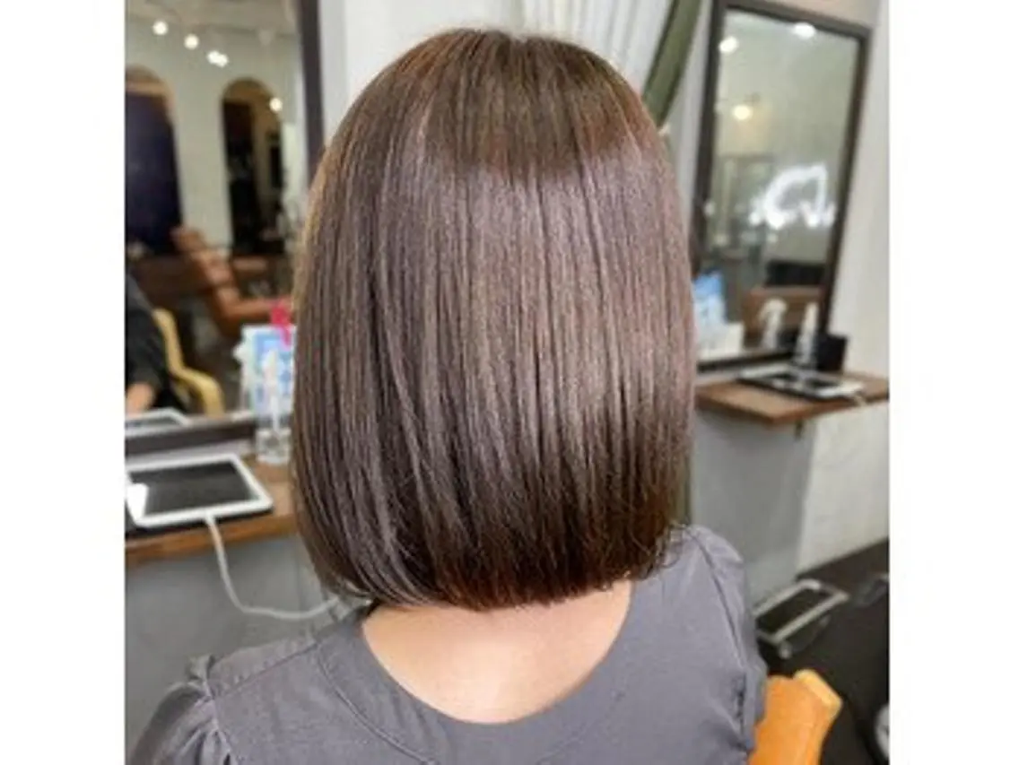 ミディアム カラー パーマ ヘアアレンジ ミディアムパーマ アディクシーカラー アッシュ ベージュカラー ブラウンカラー カット ヘアカラー トリートメント 【ヘアケア特化型】 newi天王寺のヘアスタイル