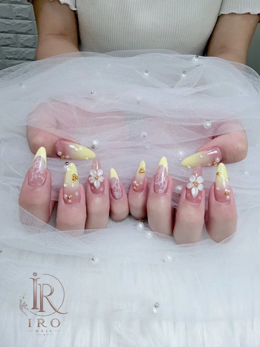 ネイル ハンドネイル IRO Nail Studioのネイルデザイン