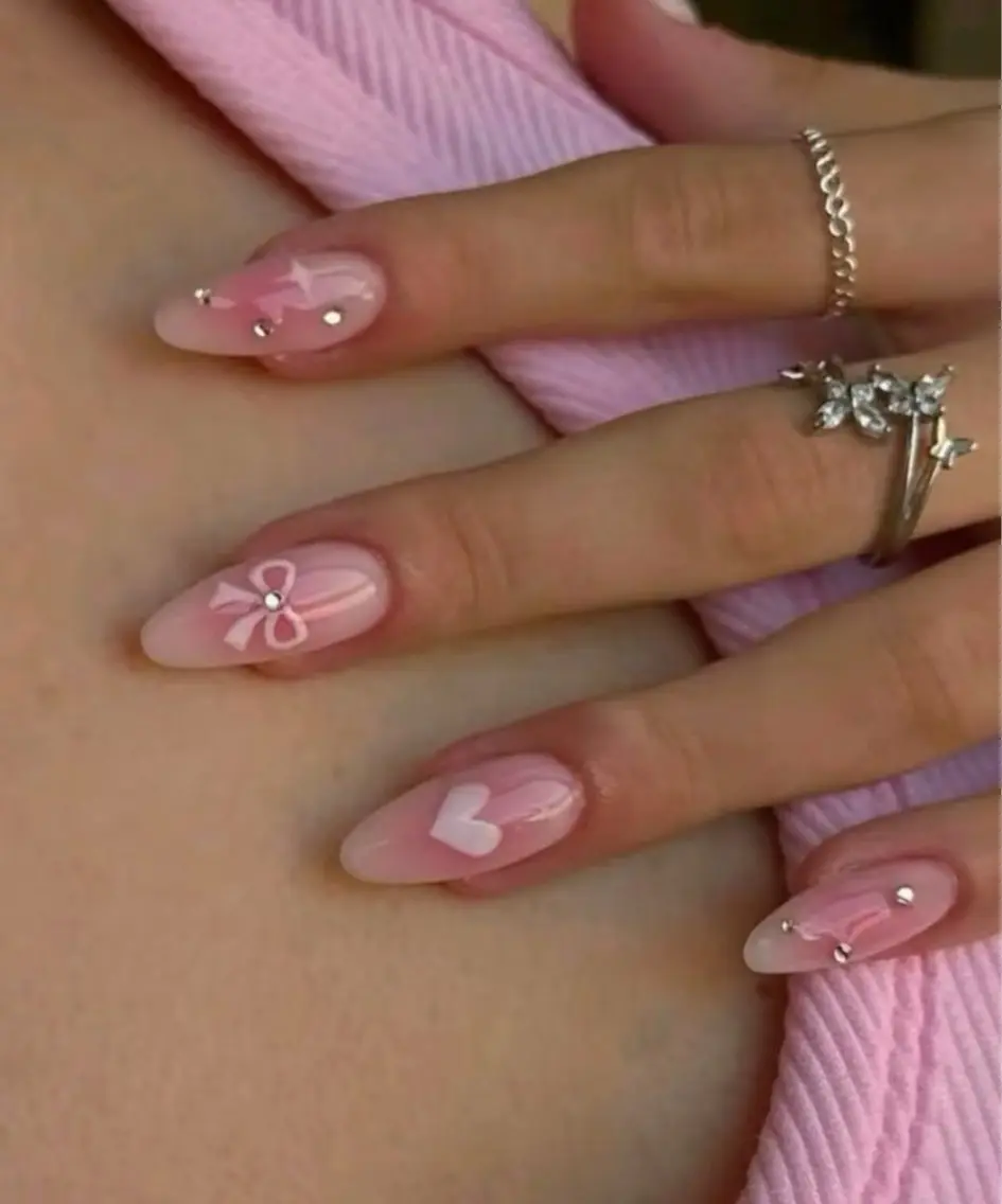 ネイル アートネイル オーロラネイル チークネイル フレンチネイル ガラスフレンチ ハンドネイル 🎀🎀YooLi Nail Salonのネイルデザイン