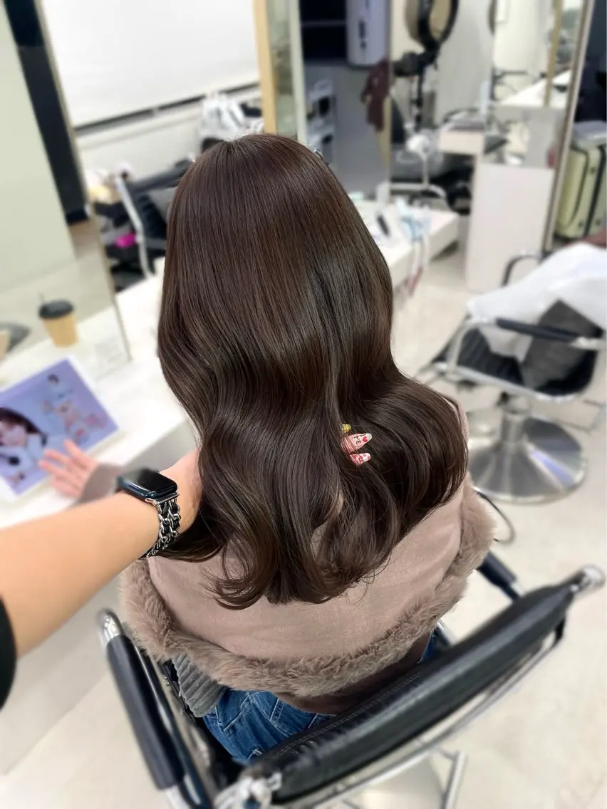 ミディアム カラー 縮毛矯正特化 / yui🦋のヘアスタイル