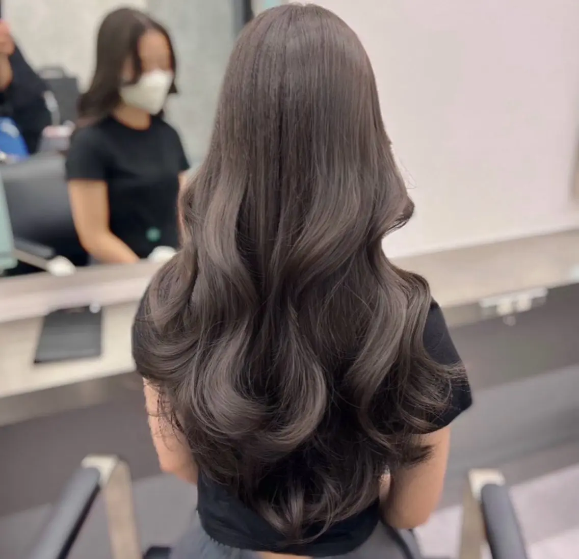 ロング くびれヘア 顔周りカット 髪質改善 ヨシンモリ 韓国風ヘア 🫧かいり🌷韓国 🪽烏丸❣️のヘアスタイル