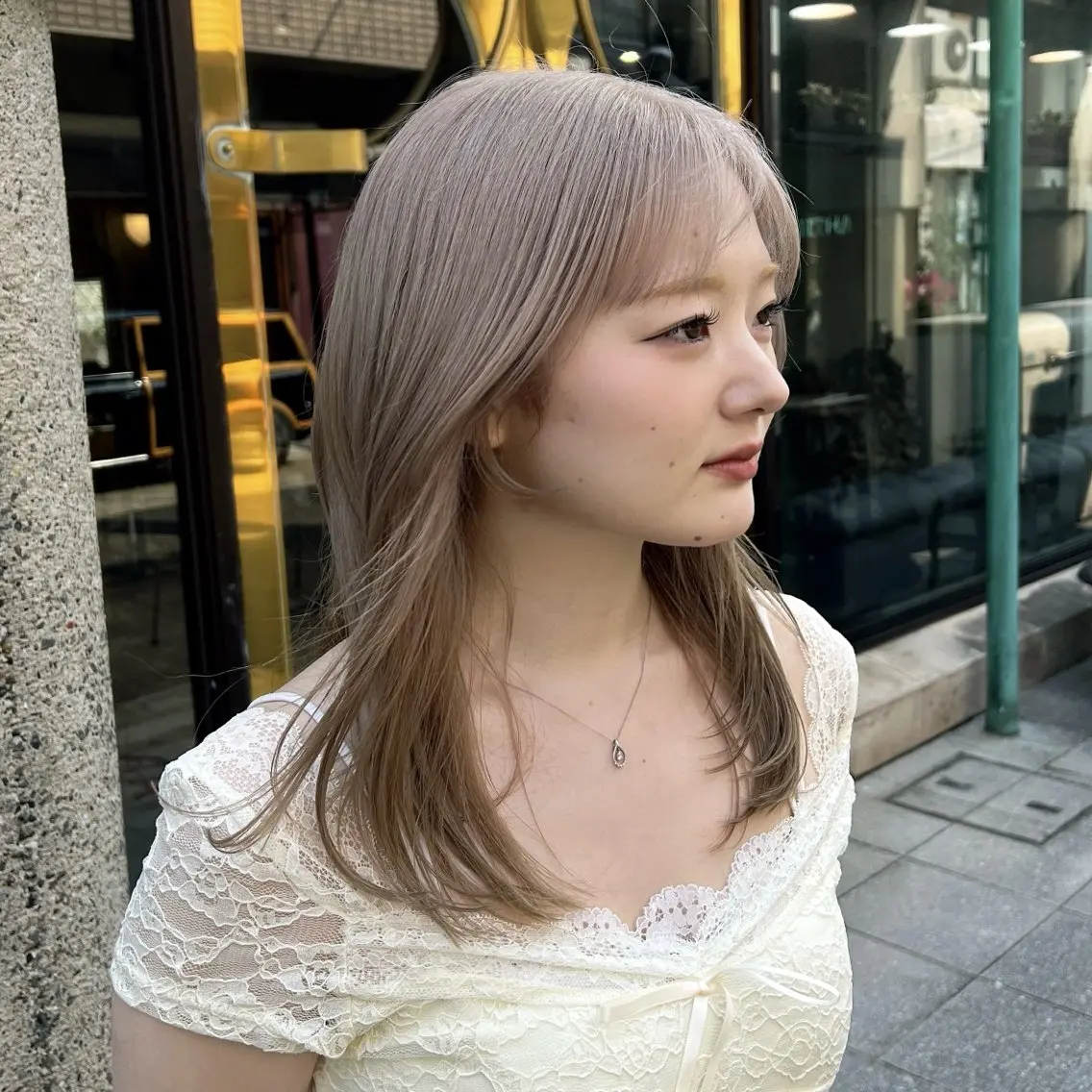 ミディアム カラー カット ヘアカラー トリートメント 赤みゼロ/透明感 カラー🌿KANTAのヘアスタイル