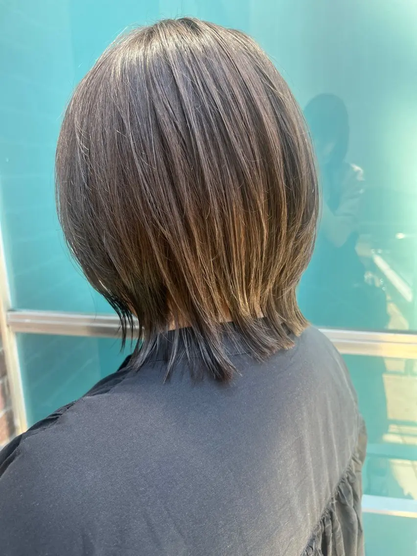 ミディアム カラー パーマ ヘアアレンジ メンズ キッズ ネイル マツエク・マツパ アイブロウ メンズブリーチ メンズハイライト メンズインナーカラー メンズ韓国風 ブリーチ ヘッドスパ 久木原 ゆりのヘアスタイル