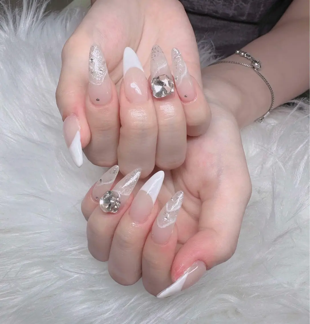 ネイル ジェルネイル 韓国ネイル マグネットネイル ネイルチップ 冬ネイル Lenie Nail Salonのネイルデザイン