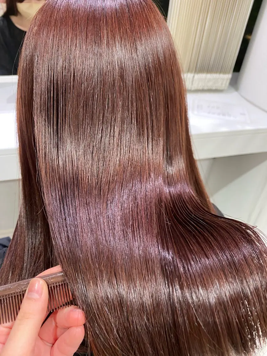セミロング ピンクブラウン トリートメント 掛川 愛菜のヘアスタイル