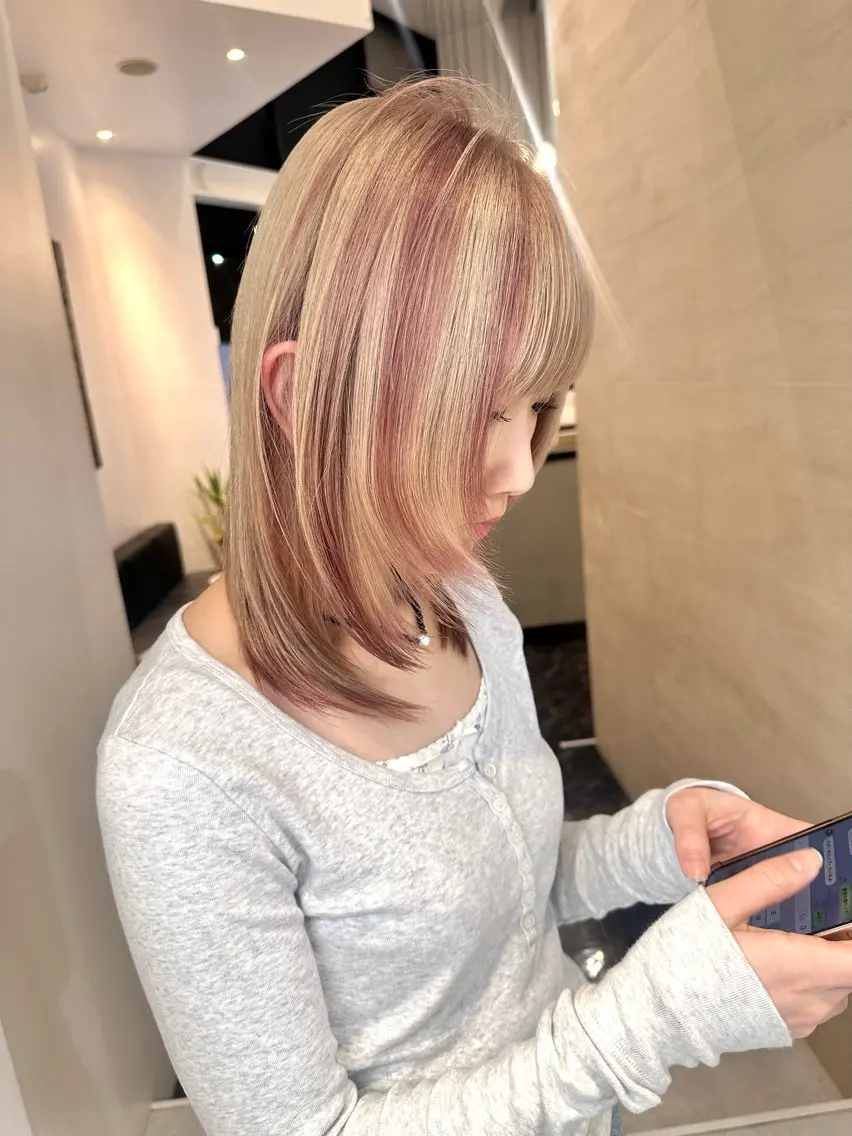ミディアム ヘアカラー トリートメント Hana ハイトーン🕯🩰のヘアスタイル