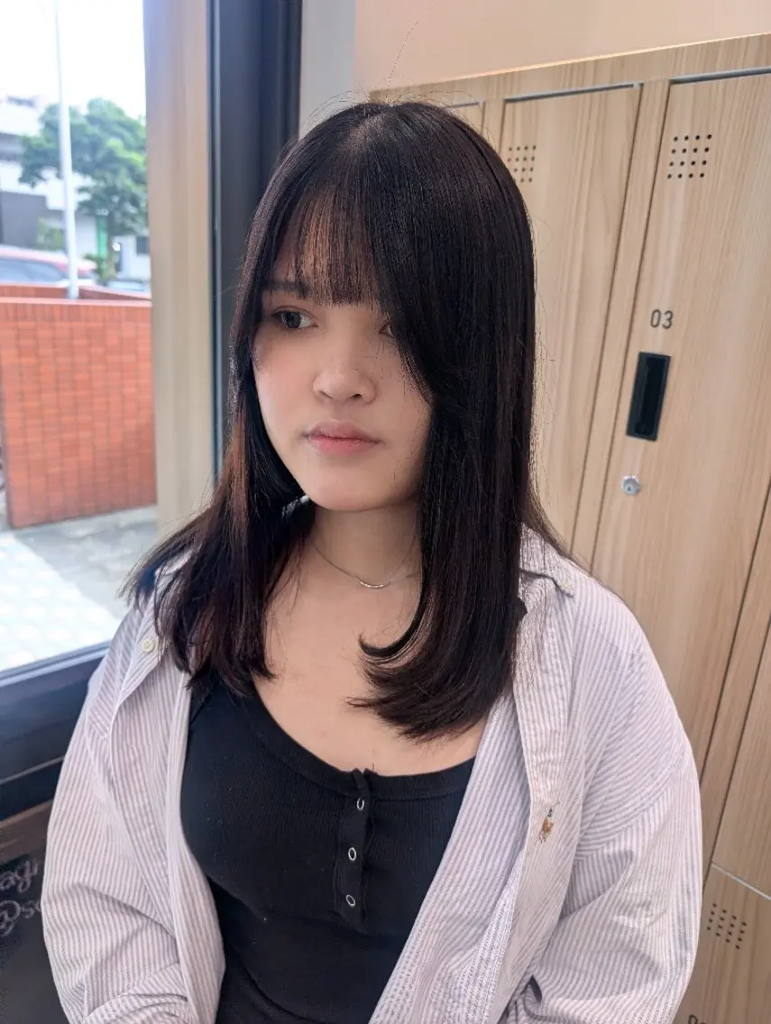セミロング 顔まわりレイヤー 顔周りカット レイヤーカット カット 田端みおと🐱 SoZoBridgeのヘアスタイル