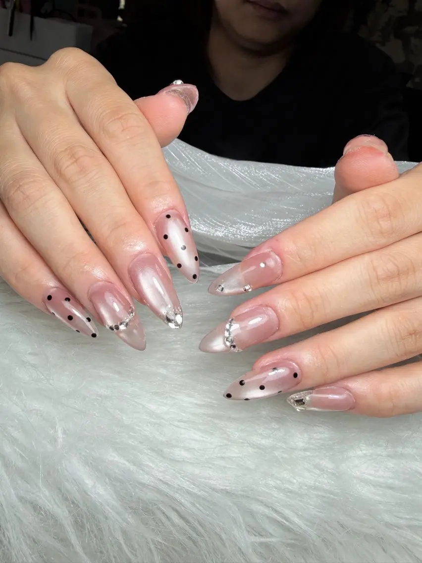 ネイル MoonHi Nail 朝霞台のネイルデザイン