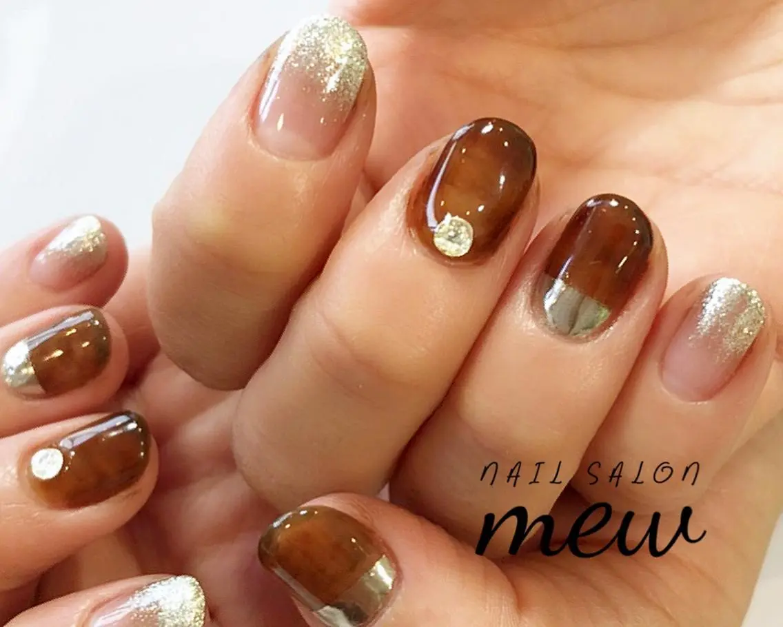 ネイル べっ甲ネイル フレンチネイル ラメ(グリッター) ラメグラデーション ミラーネイル Nail salon mewのネイルデザイン