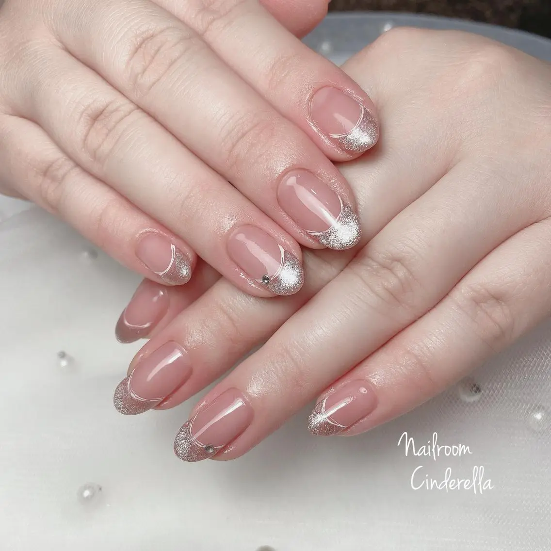 ネイル フレンチネイル マグネットネイル マグネットフレンチ Nailroom. Cinderellaのネイルデザイン