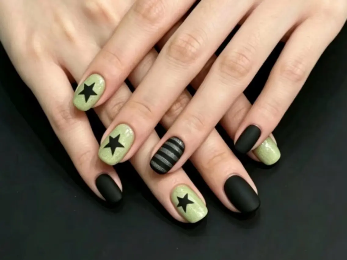 ミディアム ハンドネイル Atelier nail salonのネイルデザイン