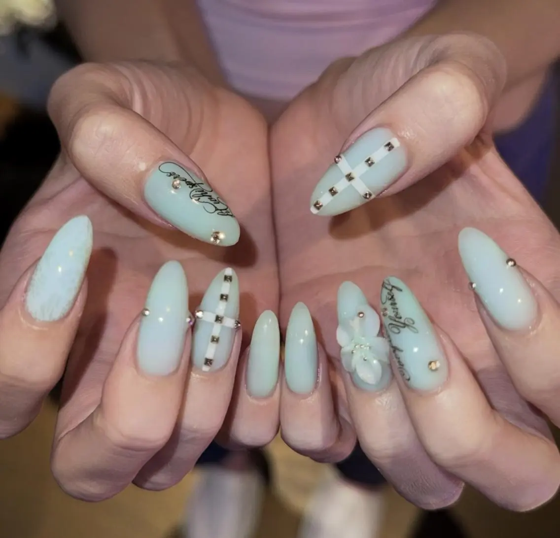 ネイル ハンドネイル TiTi Nail🫧のネイルデザイン