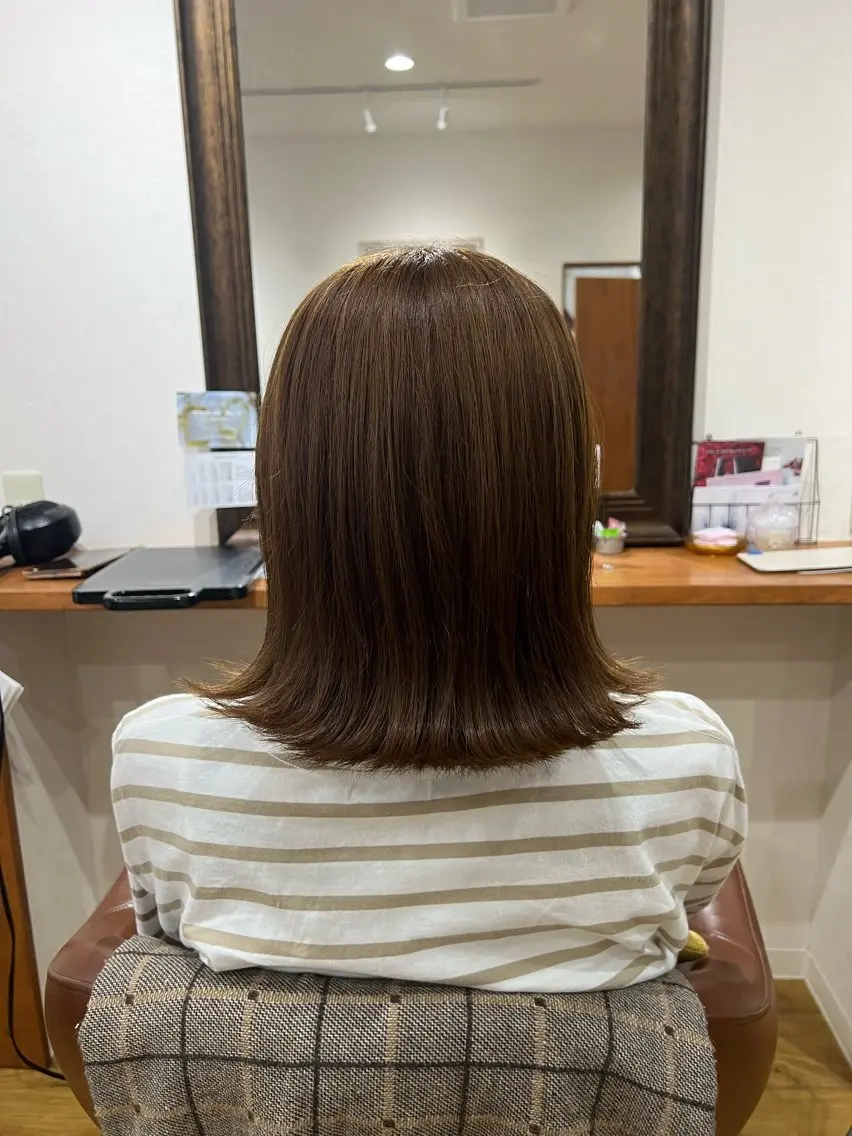 ミディアム カット ヘアカラー 透明感カラー🩵/ 艶カラー/minaのヘアスタイル