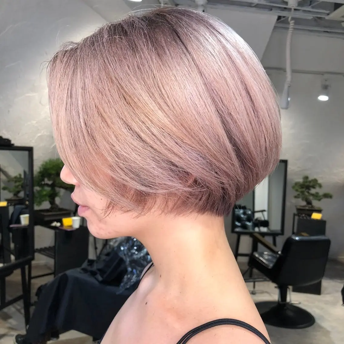 ショート カラー デザインカット/新宿 🕊️mao 🌿のヘアスタイル