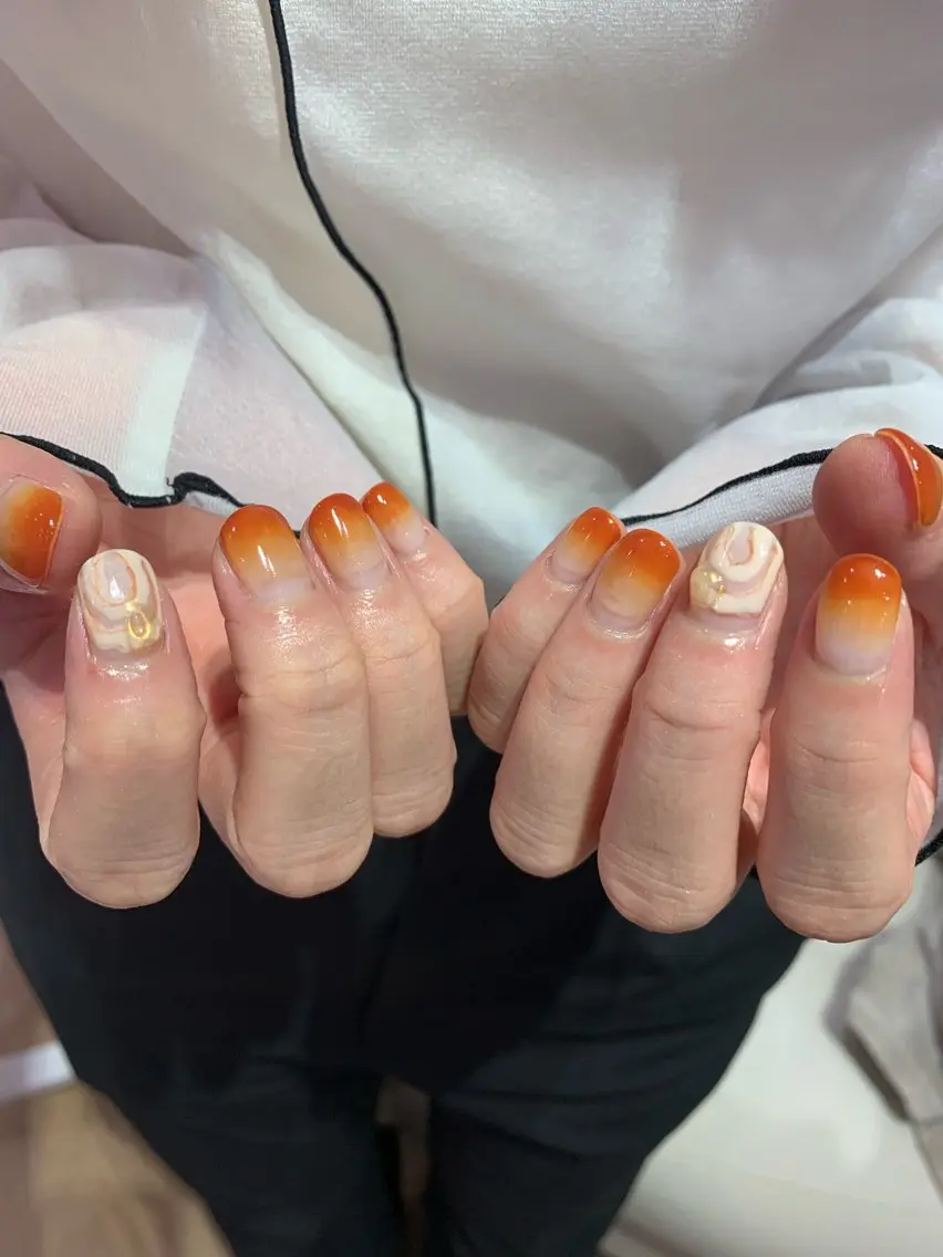 ネイル アートネイル グラデーション ELAN) Hasegawaのネイルデザイン