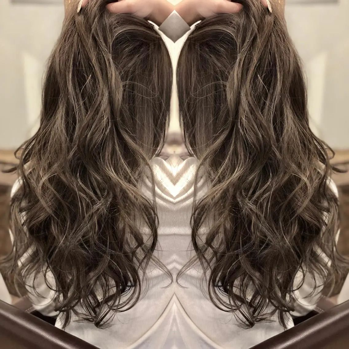 ロング カラー グレージュ ハイライトカラー ハイライト 美髪・艶髪特化美容師 RYOJIのヘアスタイル