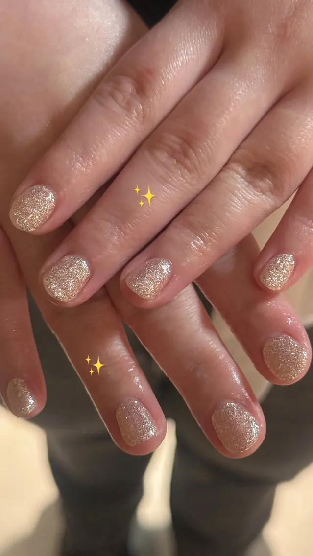 ネイル キラキラネイル ungu  Ami 🎀✨️のネイルデザイン