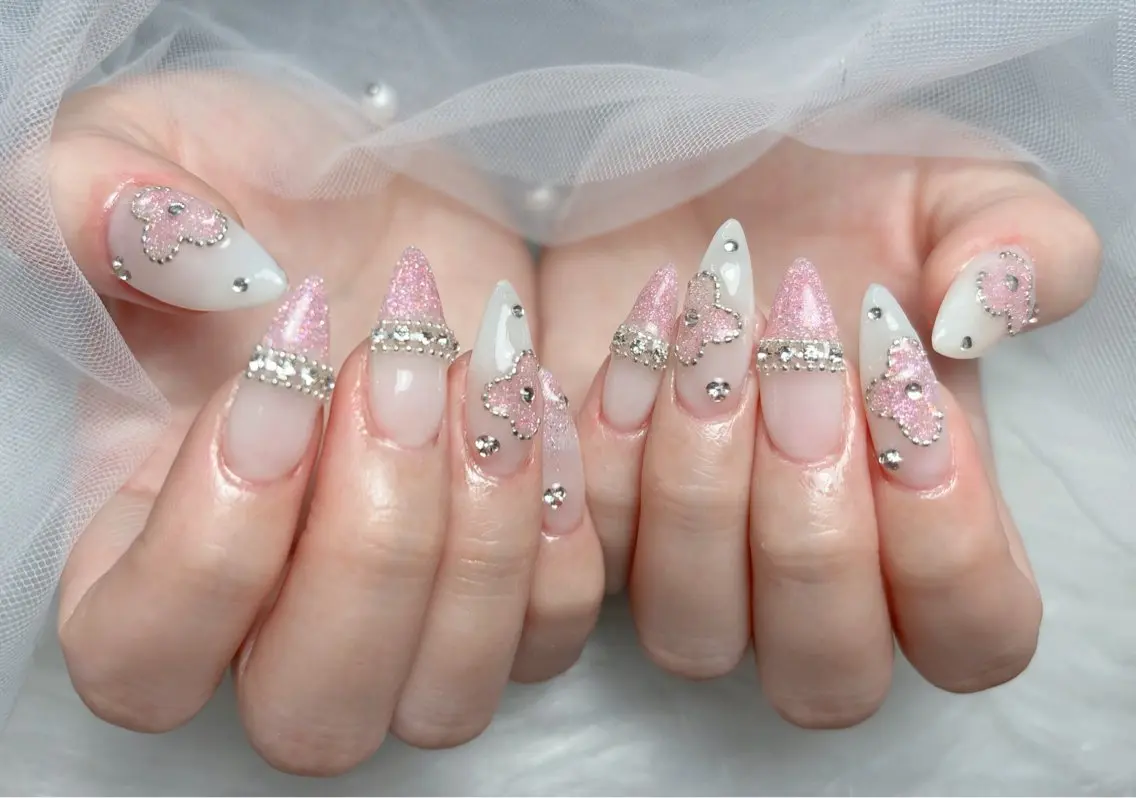 ネイル アートネイル 長さ出し ジェルネイル 韓国ネイル マグネットネイル ハンドネイル Cloudy Chan Nailのネイルデザイン