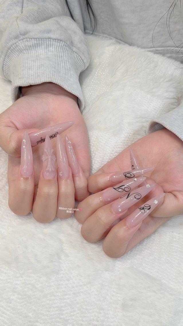 ネイル ロングネイル ハンドネイル RibbonNail 南堀江のネイルデザイン