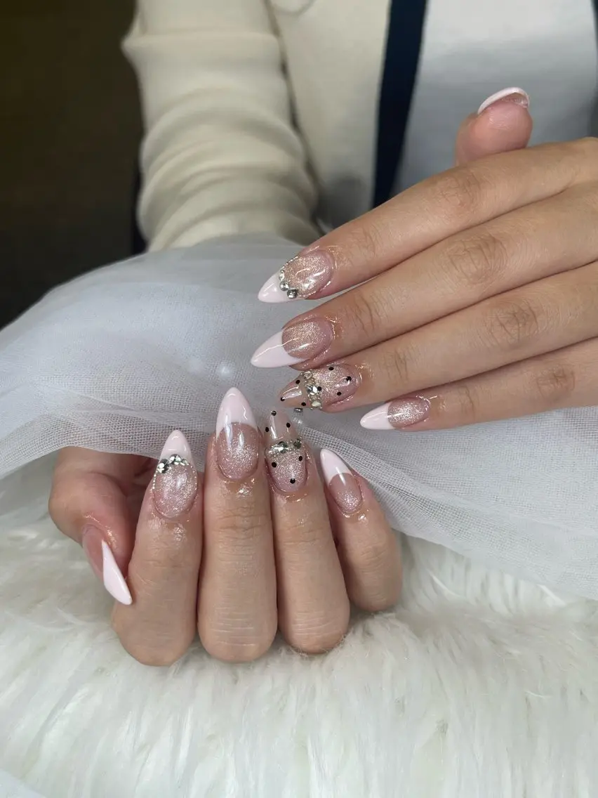 ネイル ハンドネイル NiJi Nailsのネイルデザイン