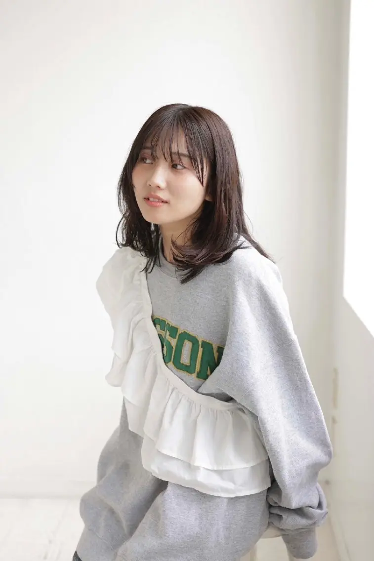 カラー 束感まつぱ🫧 なつき🫧のヘアスタイル