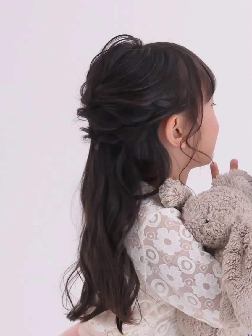 ヘアアレンジ ヘアセット 艶髪/ブリーチなし Wカラー🌺yuiのヘアスタイル