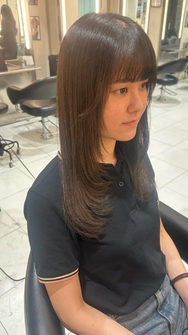 セミロング カット 🌼ハイトーン ちなつ🌼のヘアスタイル