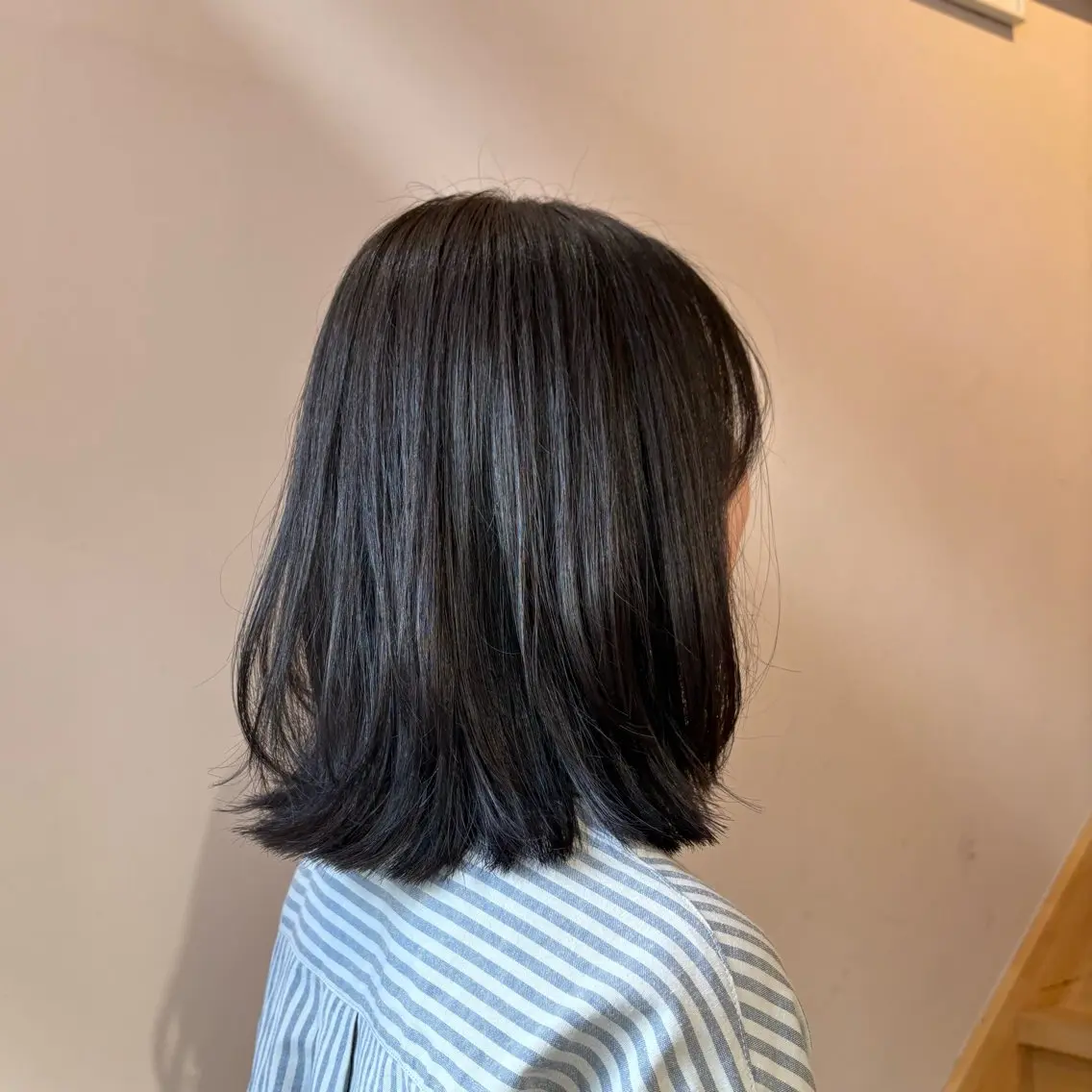 ミディアム ボブ くびれヘア カット ヘアカラー トリートメント Riri/ボブ/顔 周り/レイヤーカットのヘアスタイル